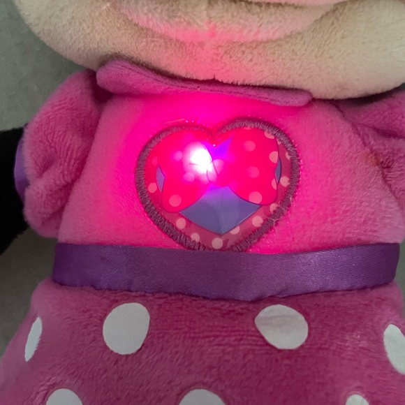 Disney Junior Mickey Mouse Singing Fun Minnie Mouse and Mickey Mouse 12” plush - Picture 9 of 9